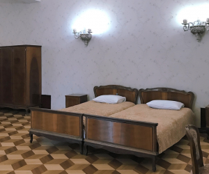 №4) Апартаменты Михаила Сергеевича 2-х местный 1-но комнатный номер